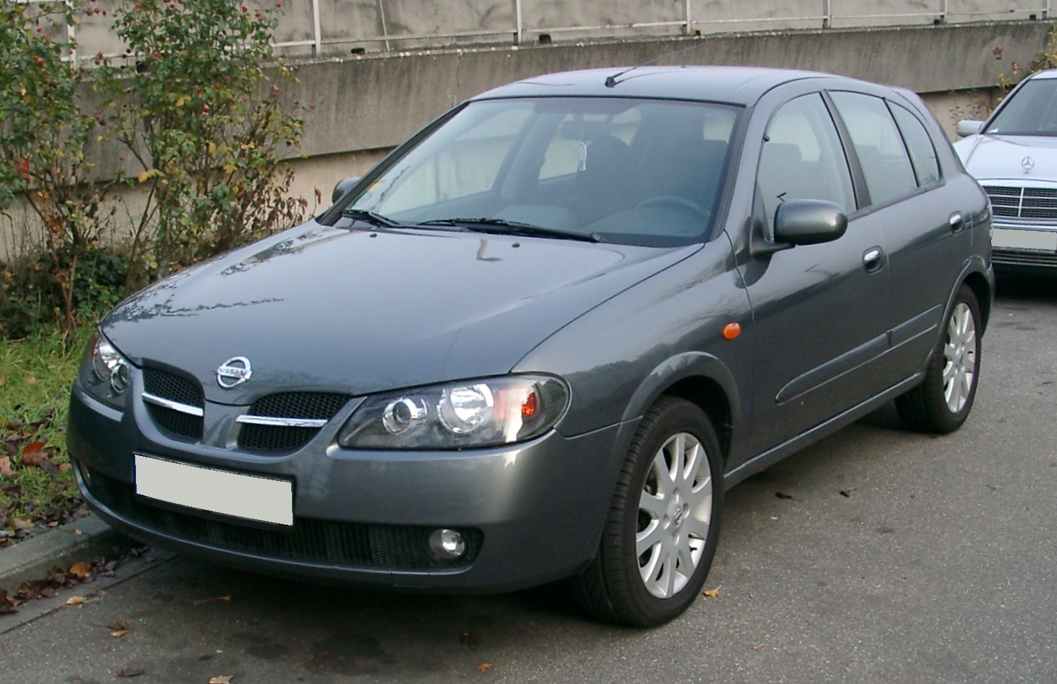 Nissan Almera